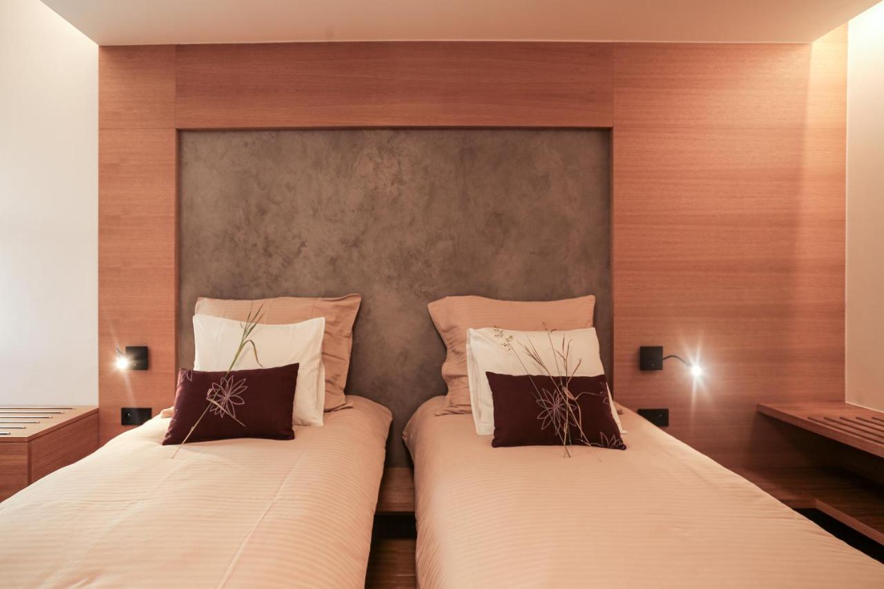 Par Pokoju Microhotel Zlin Bagian luar foto